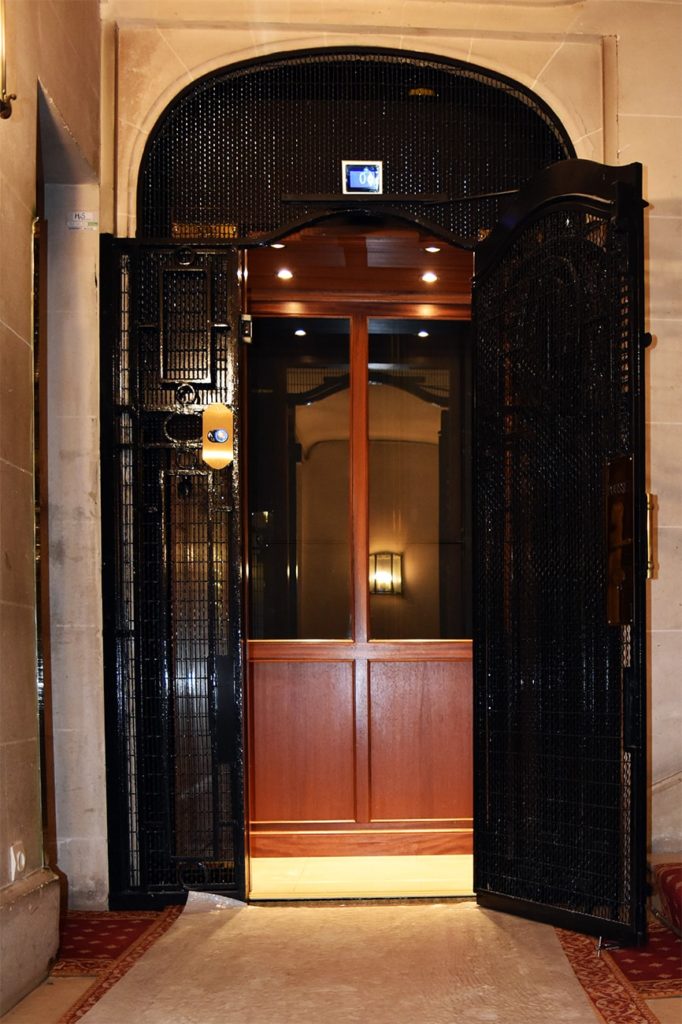 Modernisation d'un ascenseur dans le 16ème arrondissement de Paris